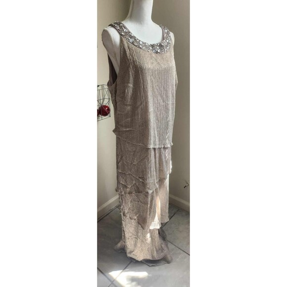 Laura Plus‎ sleeveless Beaded neck layerd gown 18 NEW - Picture 9 of 11